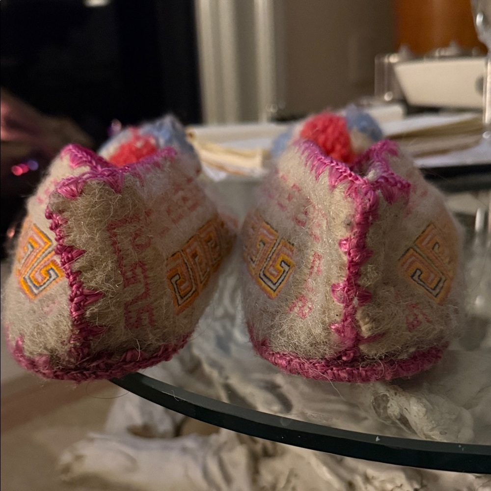 Colorful Handmade Wool Greek Slippers - Picture 2 of 4